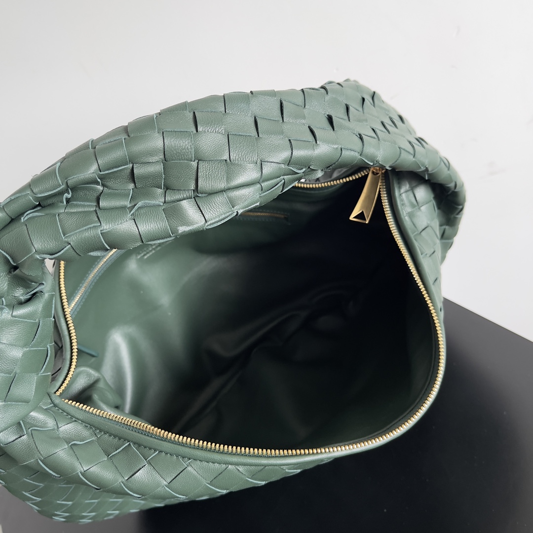 Bottega Veneta Hobo Bags